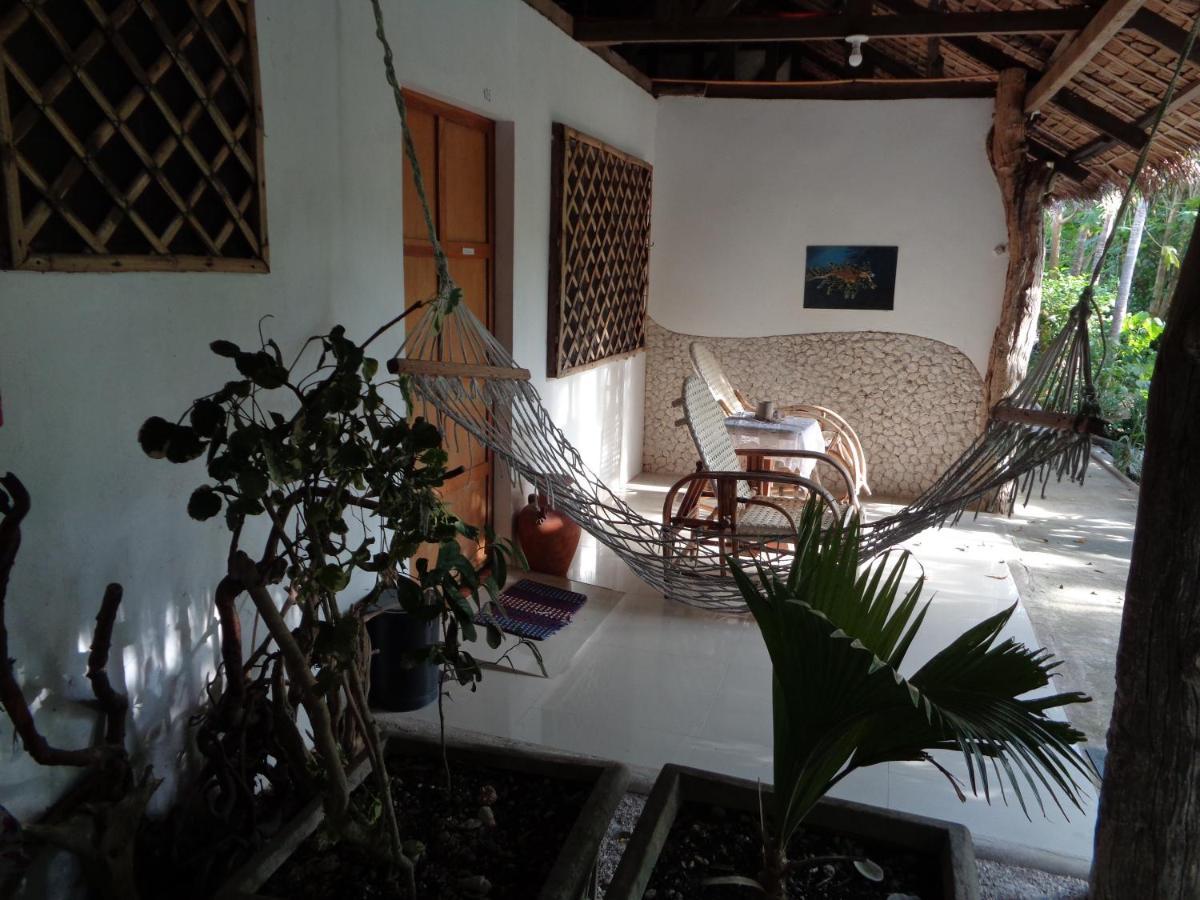 Sea Turtle House Moalboal Hotel Exterior foto