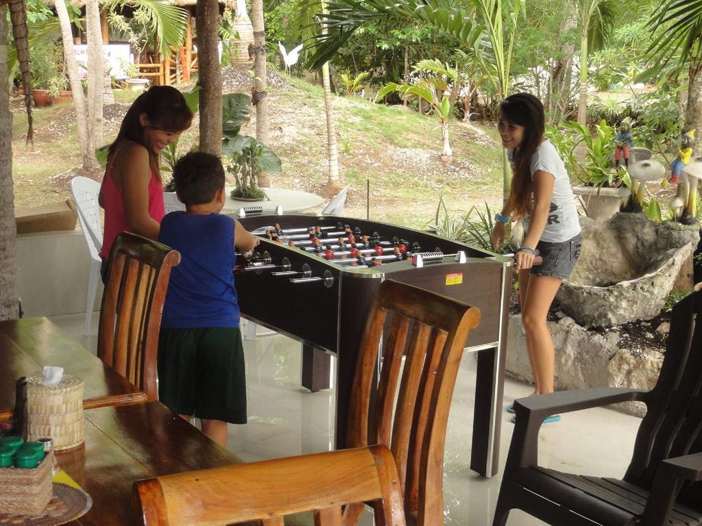 Sea Turtle House Moalboal Hotel Exterior foto